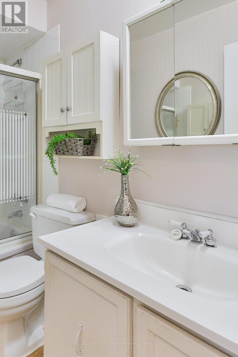 2420 Mainroyal Street, Mississauga, Ontario  L5L 1C9 - Photo 23 - W12324536