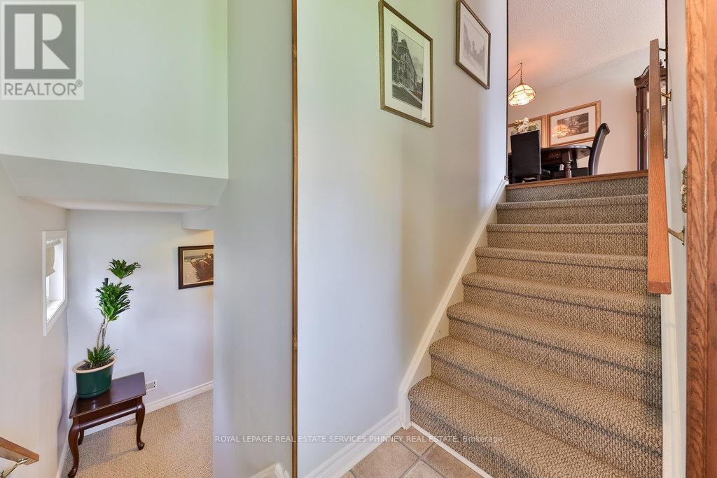 2420 Mainroyal Street, Mississauga, Ontario  L5L 1C9 - Photo 5 - W12324536