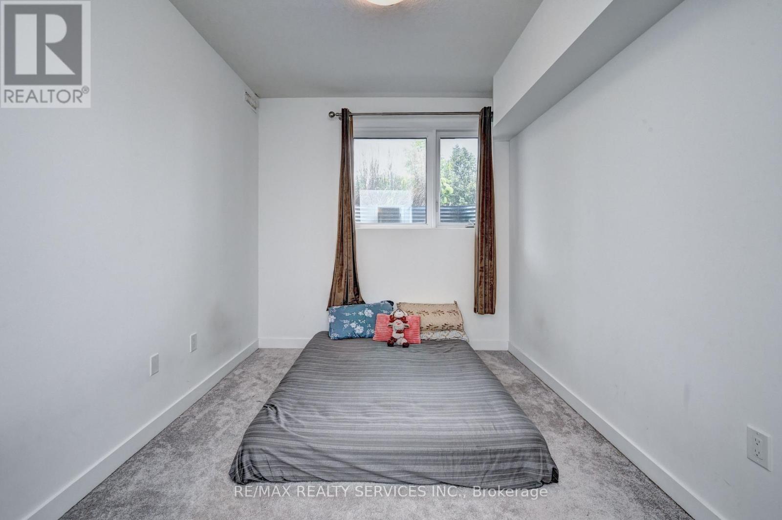 B9 - 10 Palace Street, Kitchener, Ontario  N3E 0J3 - Photo 28 - X12324485