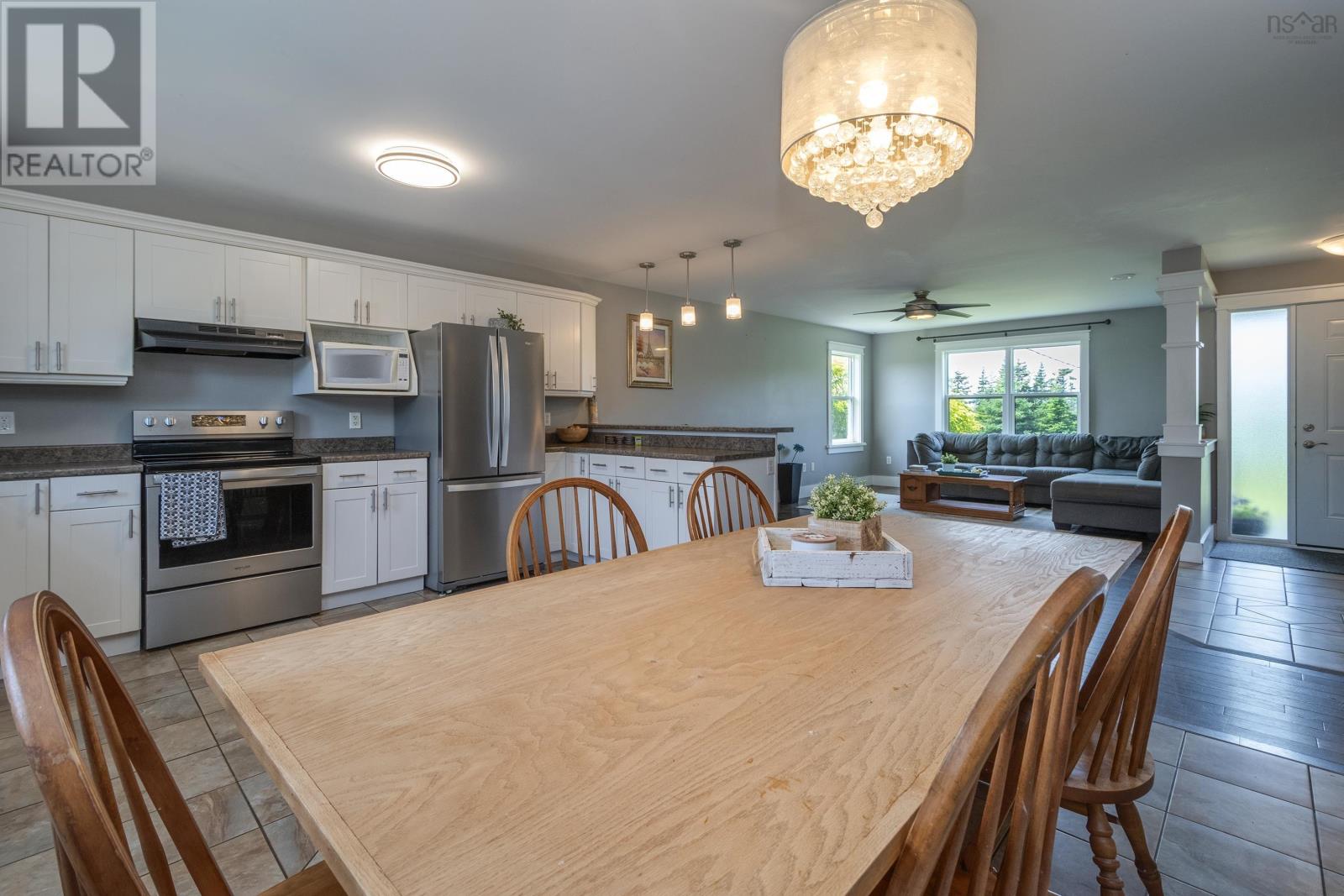 271 Leslie Road, East Lawrencetown, Nova Scotia  B2Z 1T4 - Photo 12 - 202512218