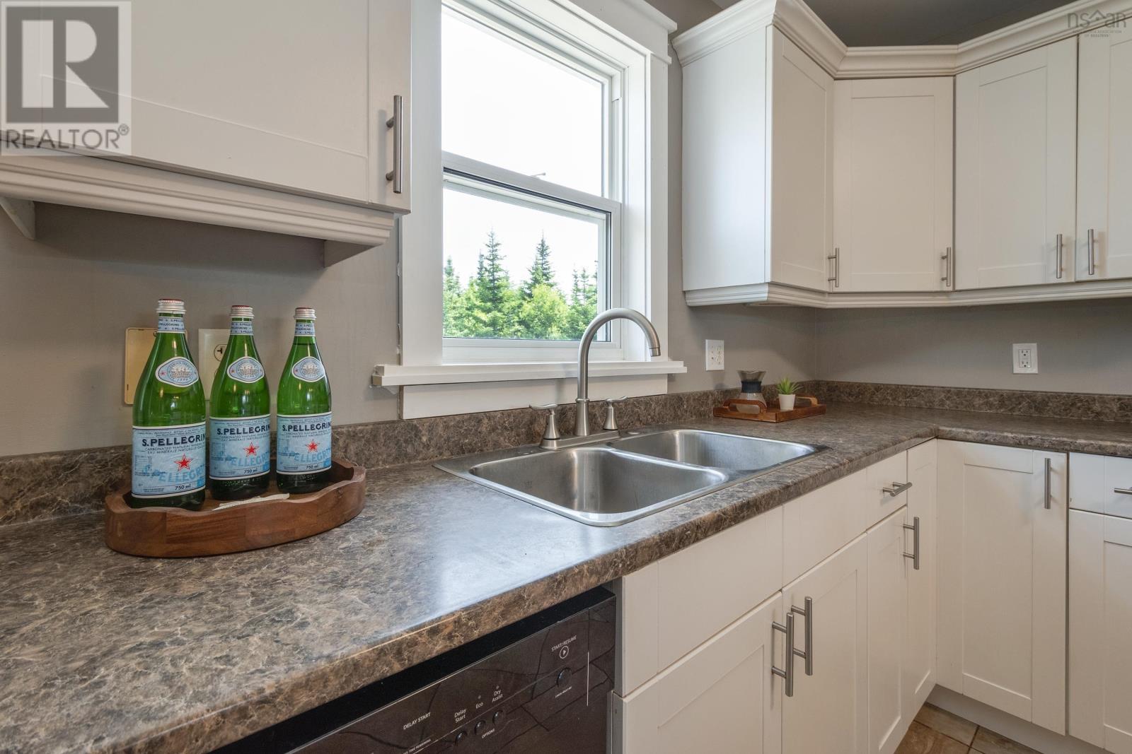 271 Leslie Road, East Lawrencetown, Nova Scotia  B2Z 1T4 - Photo 14 - 202512218
