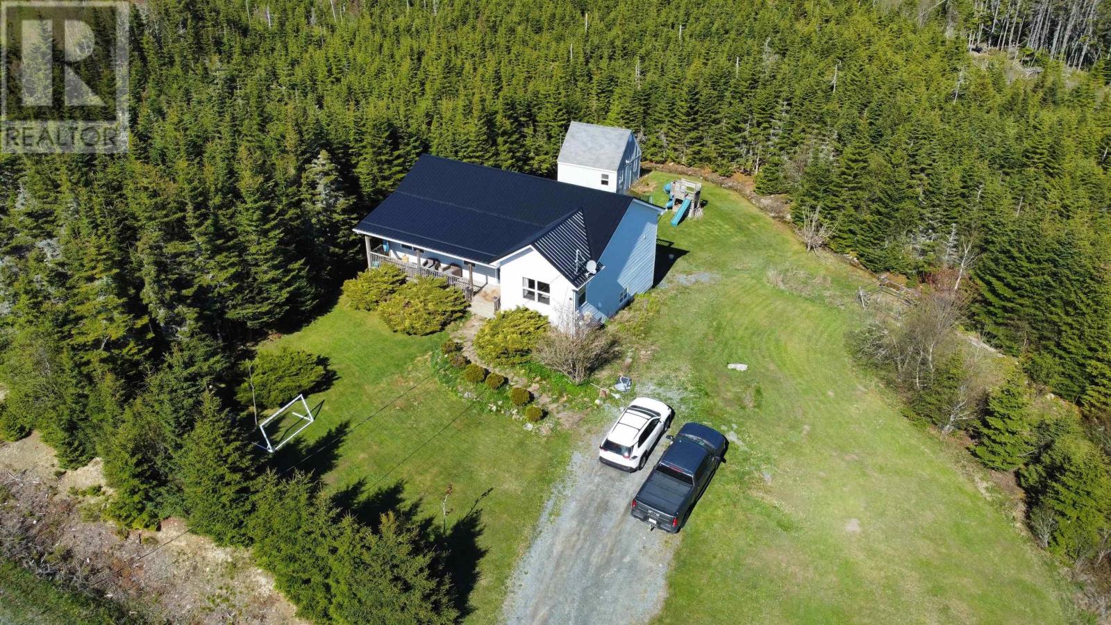 271 Leslie Road, East Lawrencetown, Nova Scotia  B2Z 1T4 - Photo 30 - 202512218