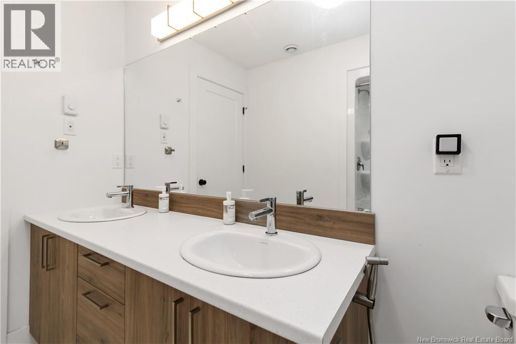 16 Beau Domaine, Dieppe, New Brunswick  E1A 9H5 - Photo 31 - NB124210