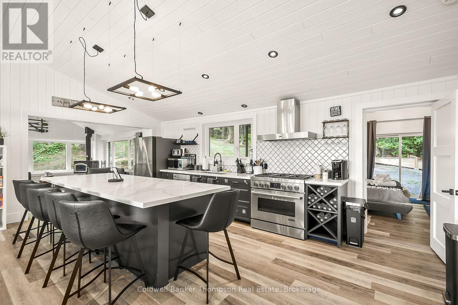 179 Hoths Lane, Huntsville, Ontario  P0B 1L0 - Photo 4 - X12324699