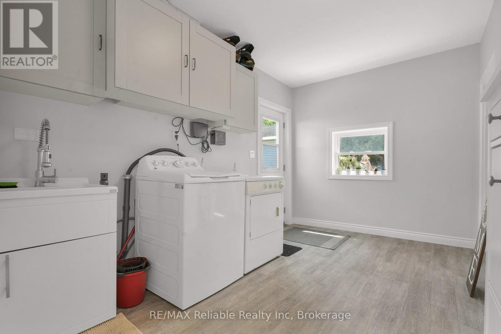 252 Kings Road, Central Huron, Ontario  N0M 2H0 - Photo 28 - X12324747