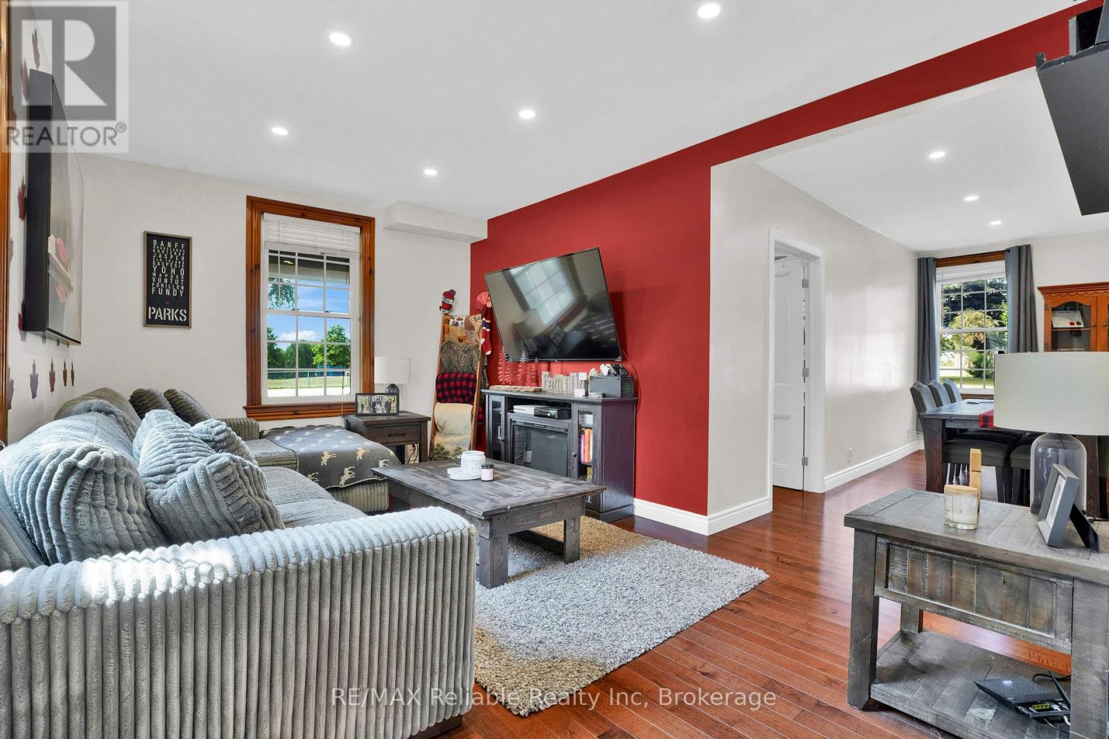 252 Kings Road, Central Huron, Ontario  N0M 2H0 - Photo 33 - X12324747