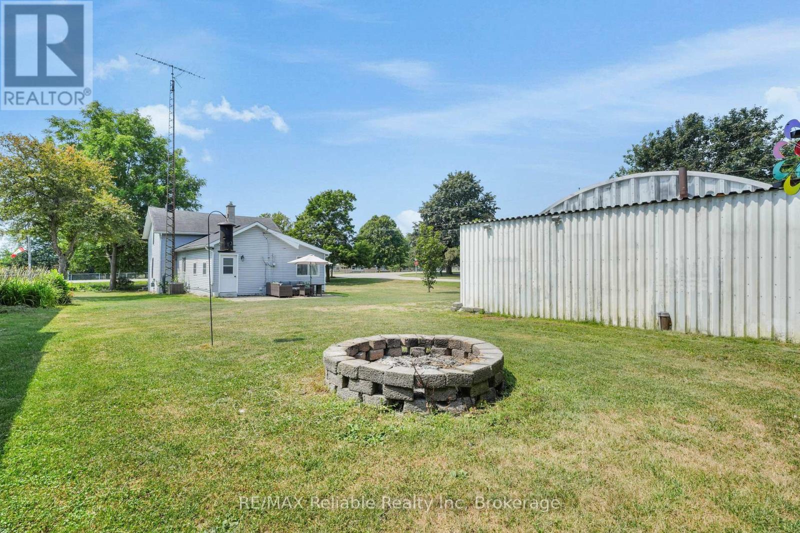 252 Kings Road, Central Huron, Ontario  N0M 2H0 - Photo 7 - X12324747