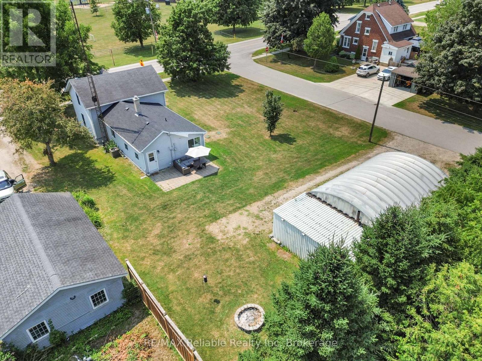 252 Kings Road, Central Huron, Ontario  N0M 2H0 - Photo 9 - X12324747