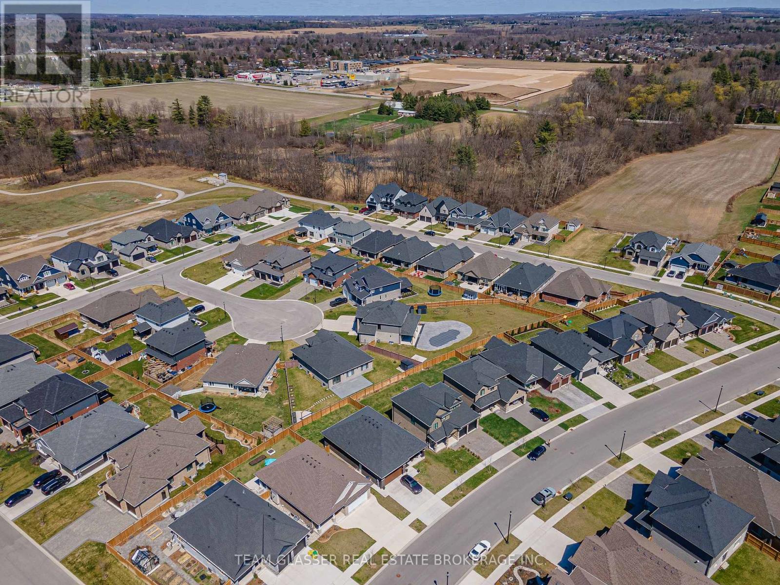 176 Boardwalk Way, Thames Centre, Ontario  N0L 1G2 - Photo 40 - X12324856