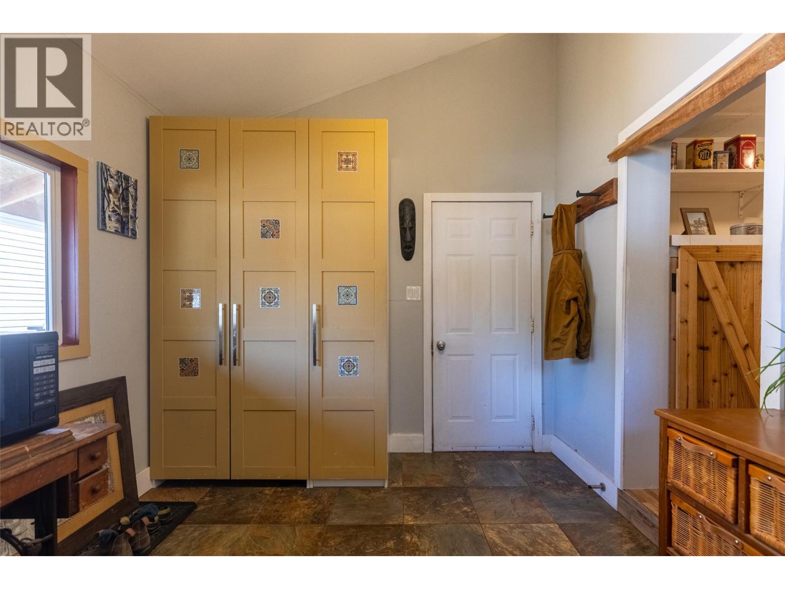 60 Cokato Road Unit# D9, Fernie, British Columbia  V0B 1M4 - Photo 12 - 10358242