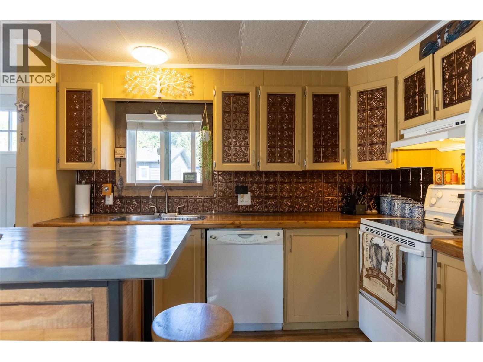 60 Cokato Road Unit# D9, Fernie, British Columbia  V0B 1M4 - Photo 38 - 10358242