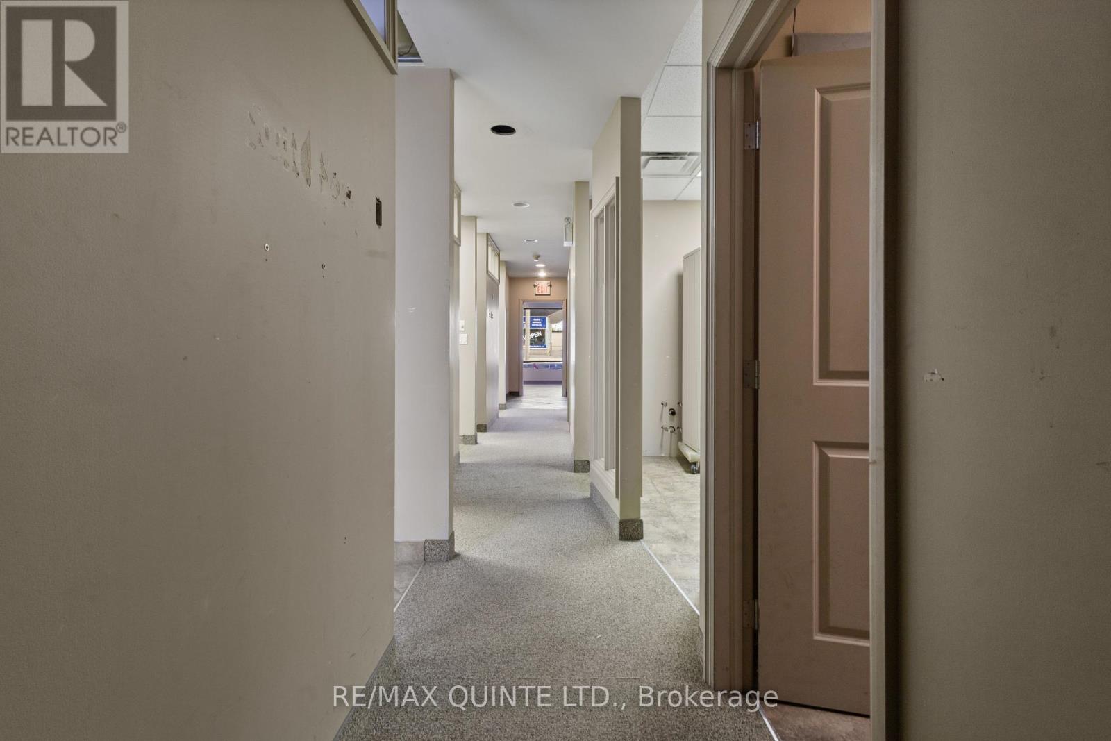 B - 66 Dundas Street E, Belleville, Ontario  K8N 1C1 - Photo 32 - X12324772