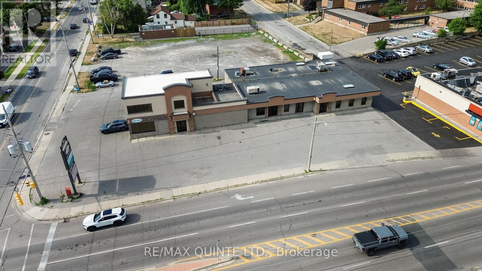 B - 66 Dundas Street E, Belleville, Ontario  K8N 1C1 - Photo 6 - X12324772