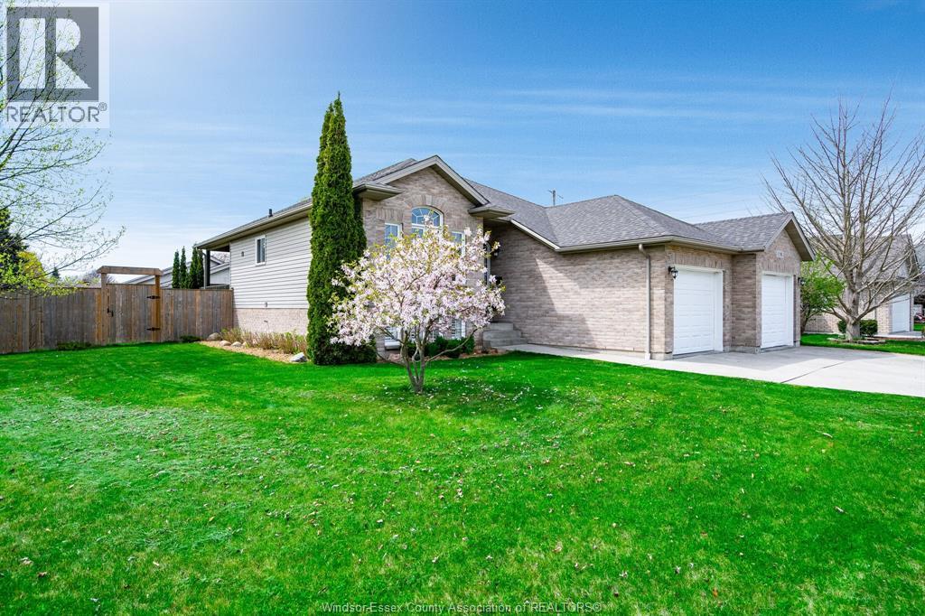 95 Millbrook Drive, Kingsville, Ontario N9Y 4A4 - Photo 2 - 25019708