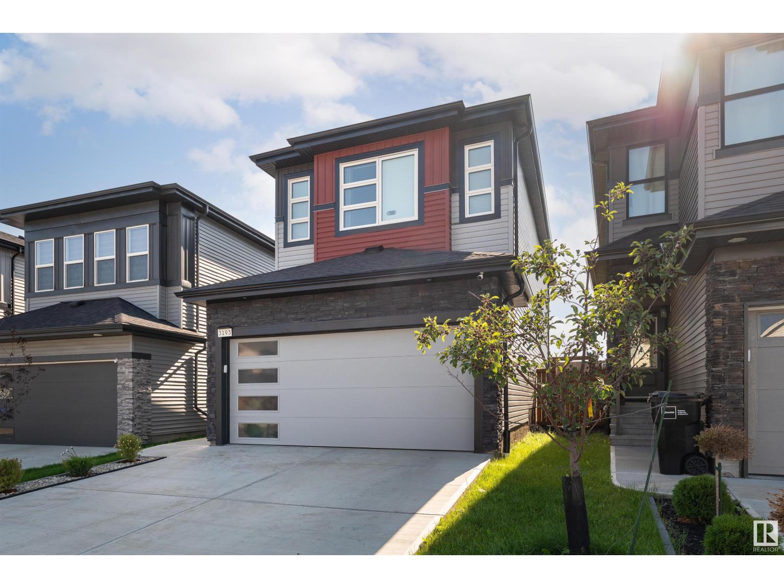 3193 Checknita Wy Sw, Edmonton, Alberta  T6W 4W7 - Photo 1 - E4451211