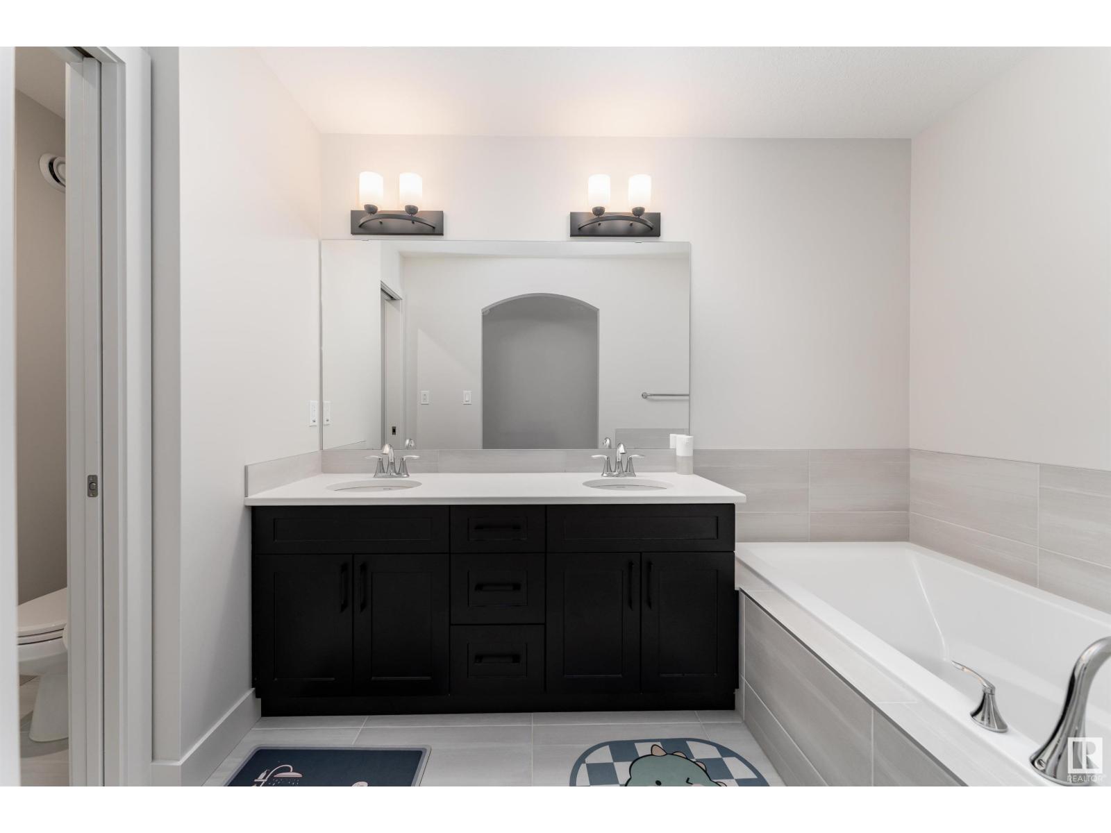 3193 Checknita Wy Sw, Edmonton, Alberta  T6W 4W7 - Photo 31 - E4451211