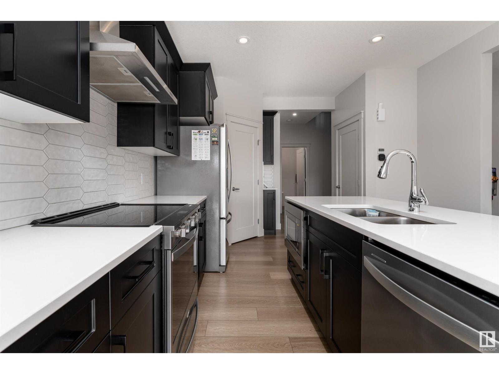 3193 Checknita Wy Sw, Edmonton, Alberta  T6W 4W7 - Photo 4 - E4451211