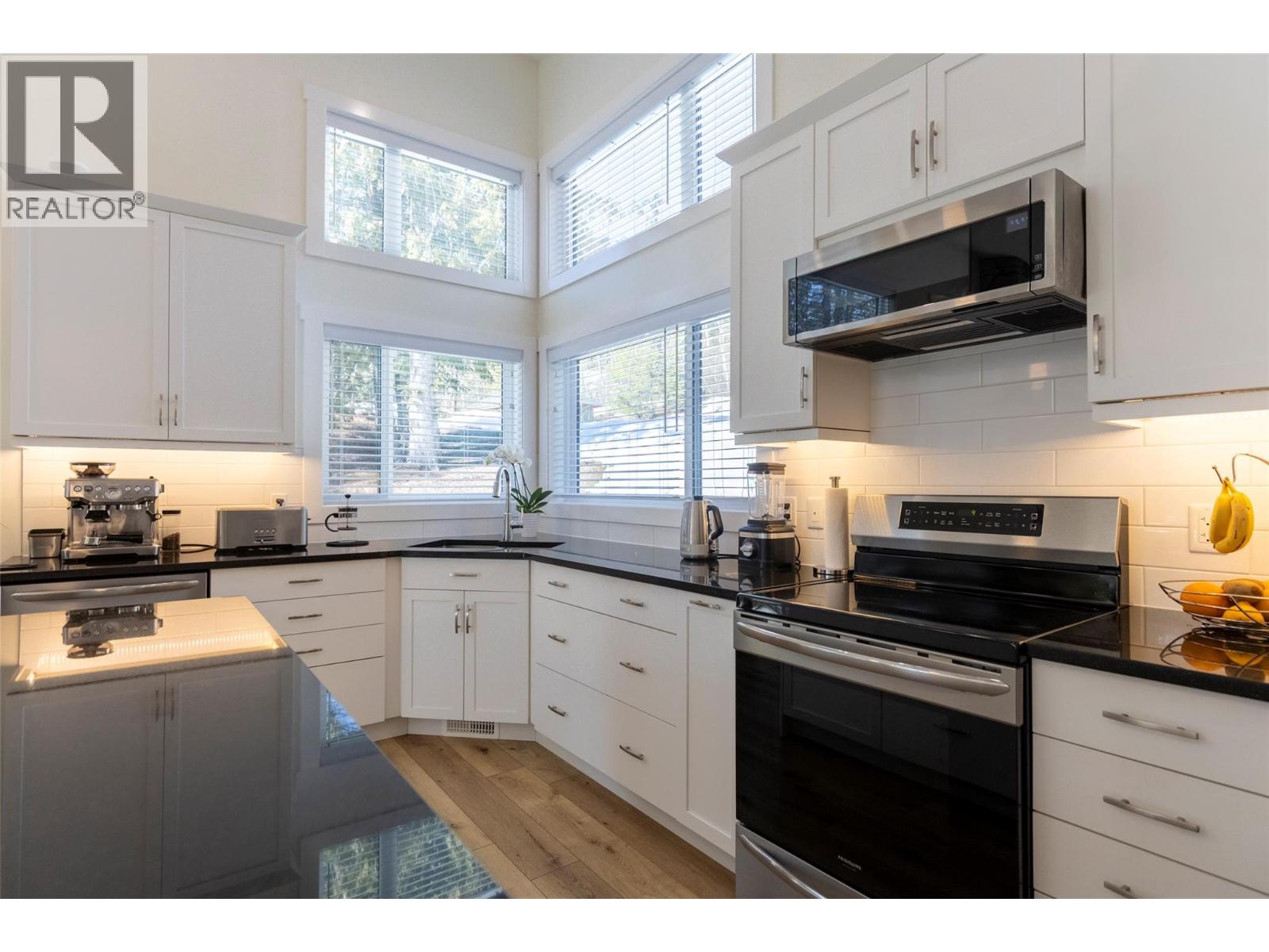 9 Lodge Trail Lane, Fernie, British Columbia  V0B 1M5 - Photo 27 - 10358296