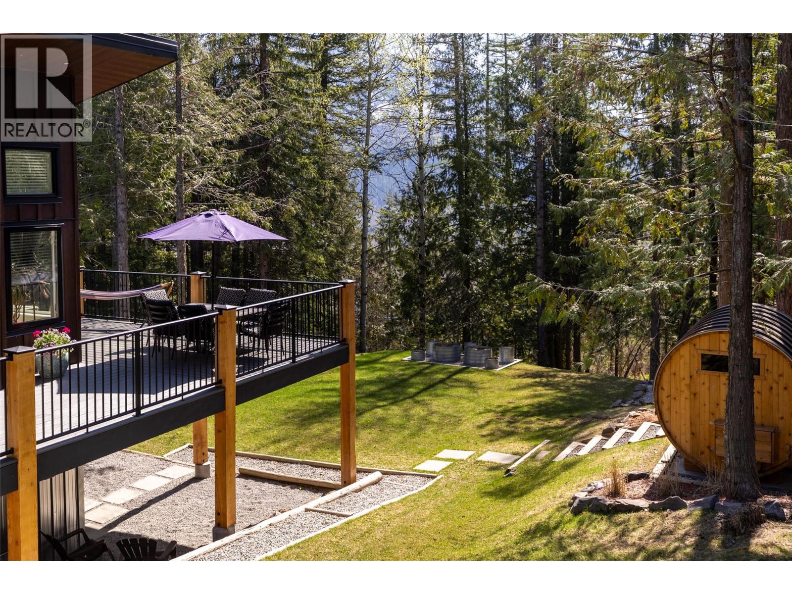 9 Lodge Trail Lane, Fernie, British Columbia  V0B 1M5 - Photo 9 - 10358296