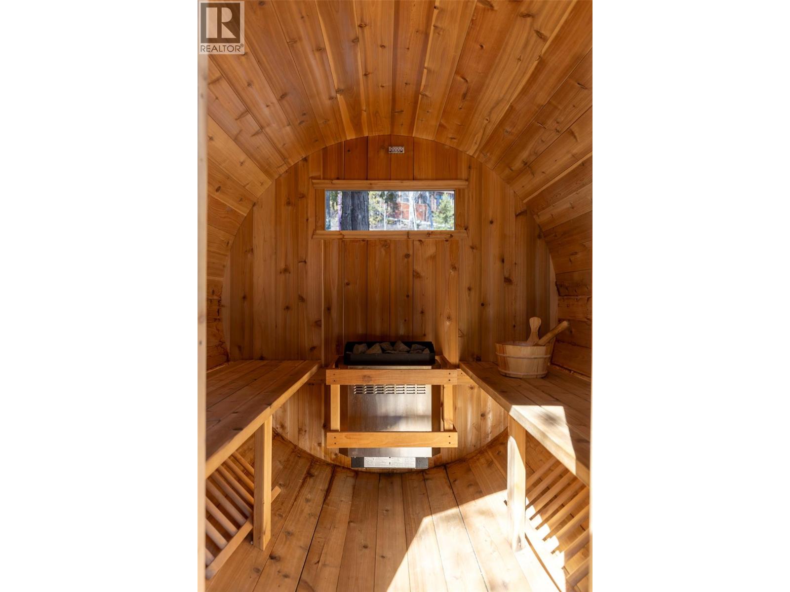 9 Lodge Trail Lane, Fernie, British Columbia  V0B 1M5 - Photo 11 - 10358296