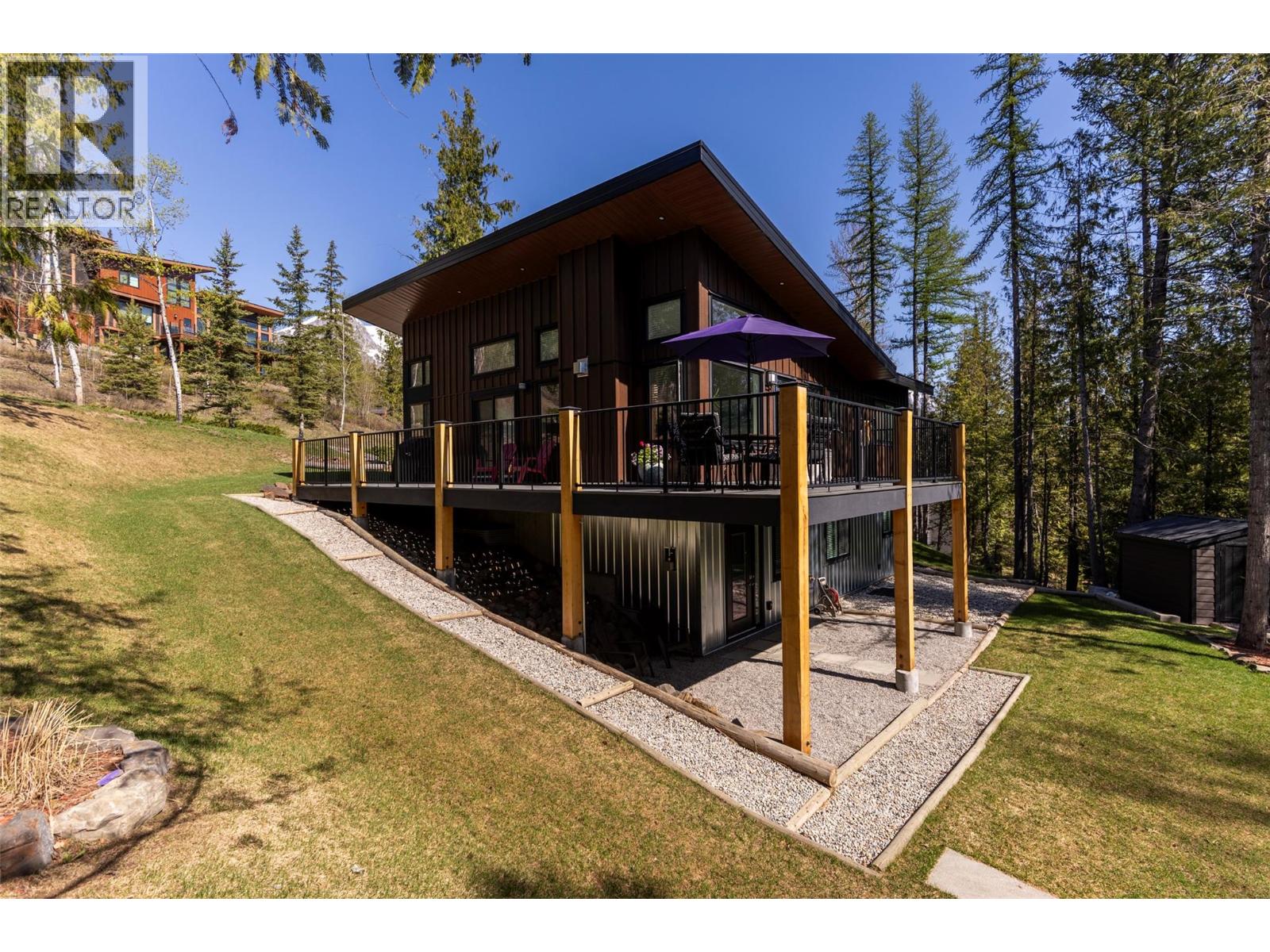 9 Lodge Trail Lane, Fernie, British Columbia  V0B 1M5 - Photo 12 - 10358296