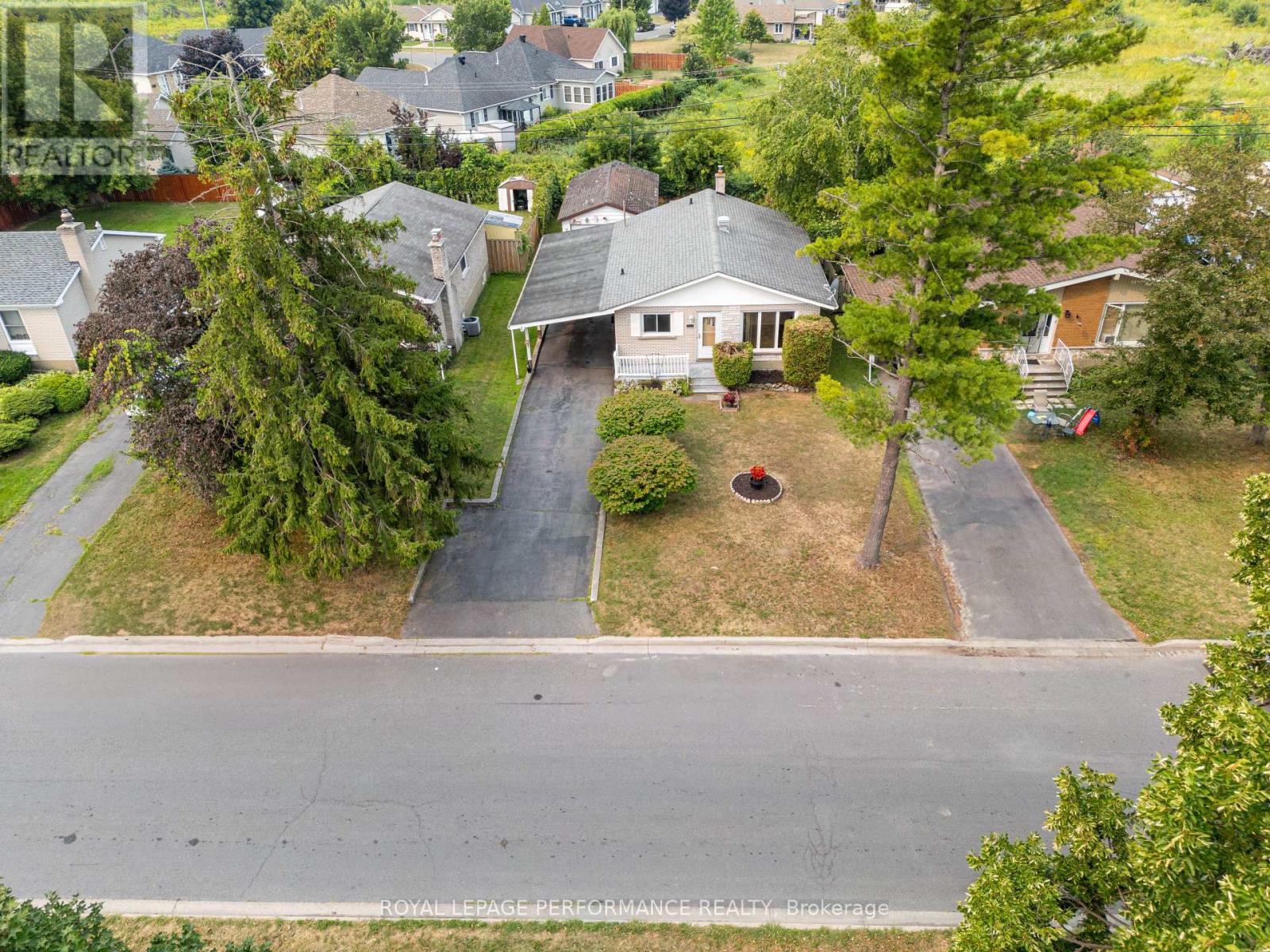 635 Hamilton Crescent E, Cornwall, Ontario  K6H 5N5 - Photo 20 - X12324771