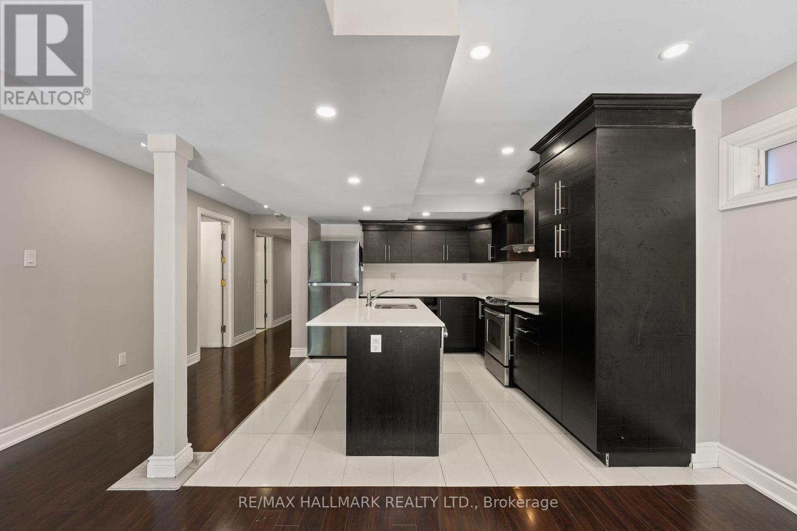 262 Elbern Markell Drive, Brampton, Ontario  L6X 3C2 - Photo 38 - W12324626