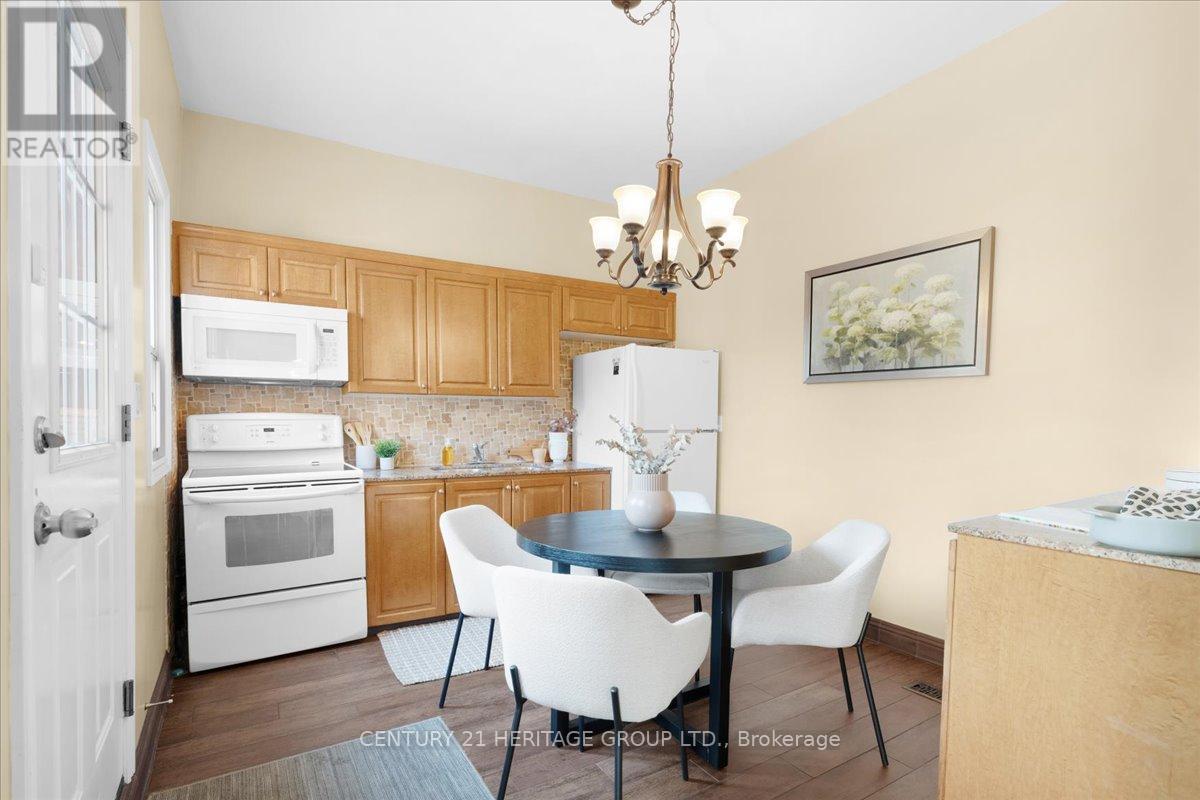 263 Mary Street, Hamilton, Ontario  L8L 4W2 - Photo 15 - X12324635