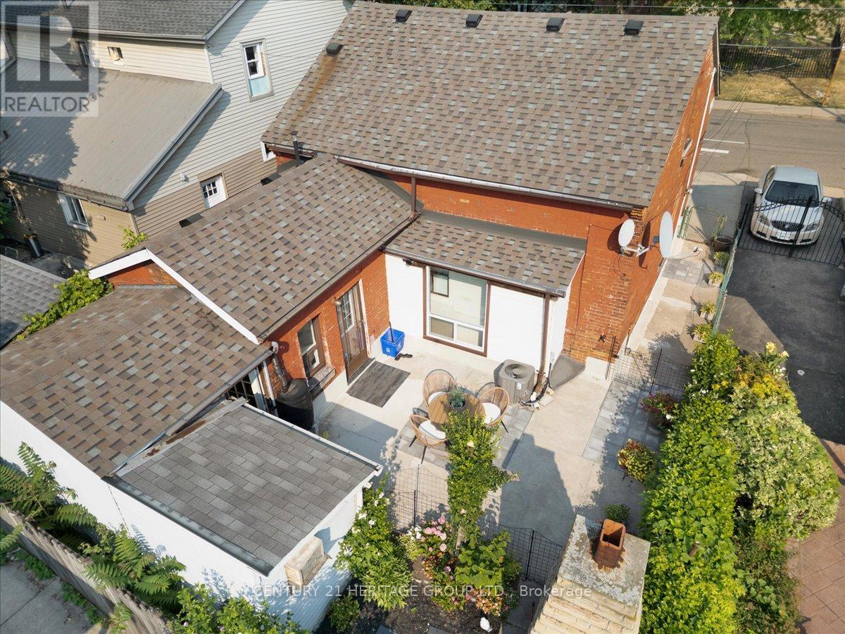 263 Mary Street, Hamilton, Ontario  L8L 4W2 - Photo 47 - X12324635