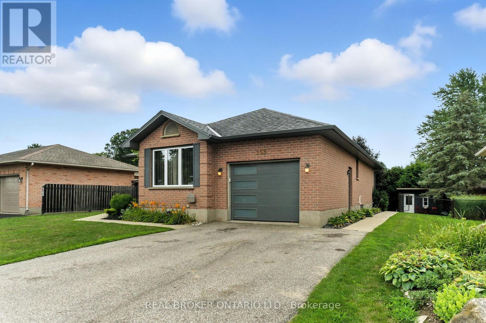 153 Fath Avenue, Aylmer, Ontario  N5H 3E2 - Photo 3 - X12324652