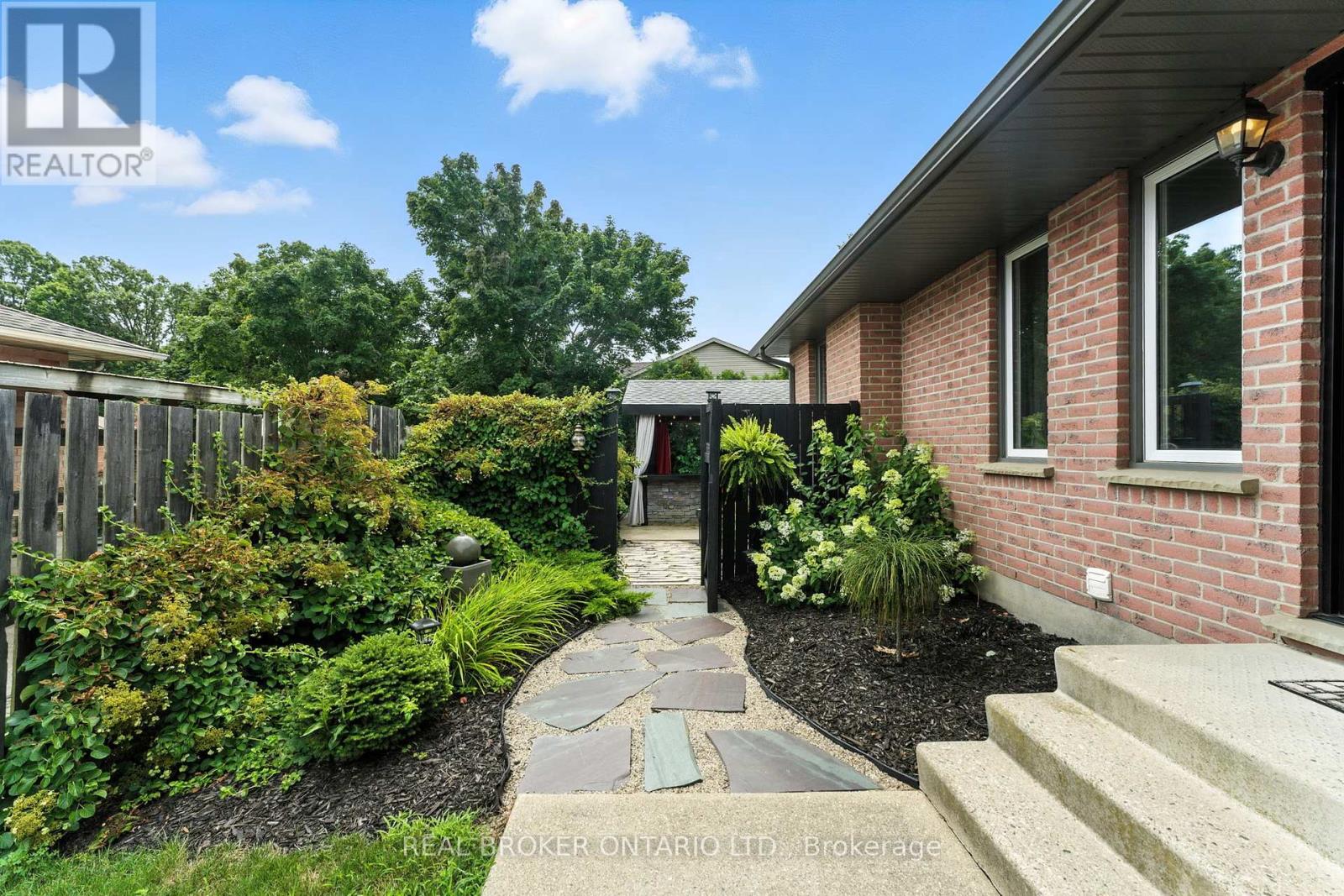 153 Fath Avenue, Aylmer, Ontario  N5H 3E2 - Photo 44 - X12324652