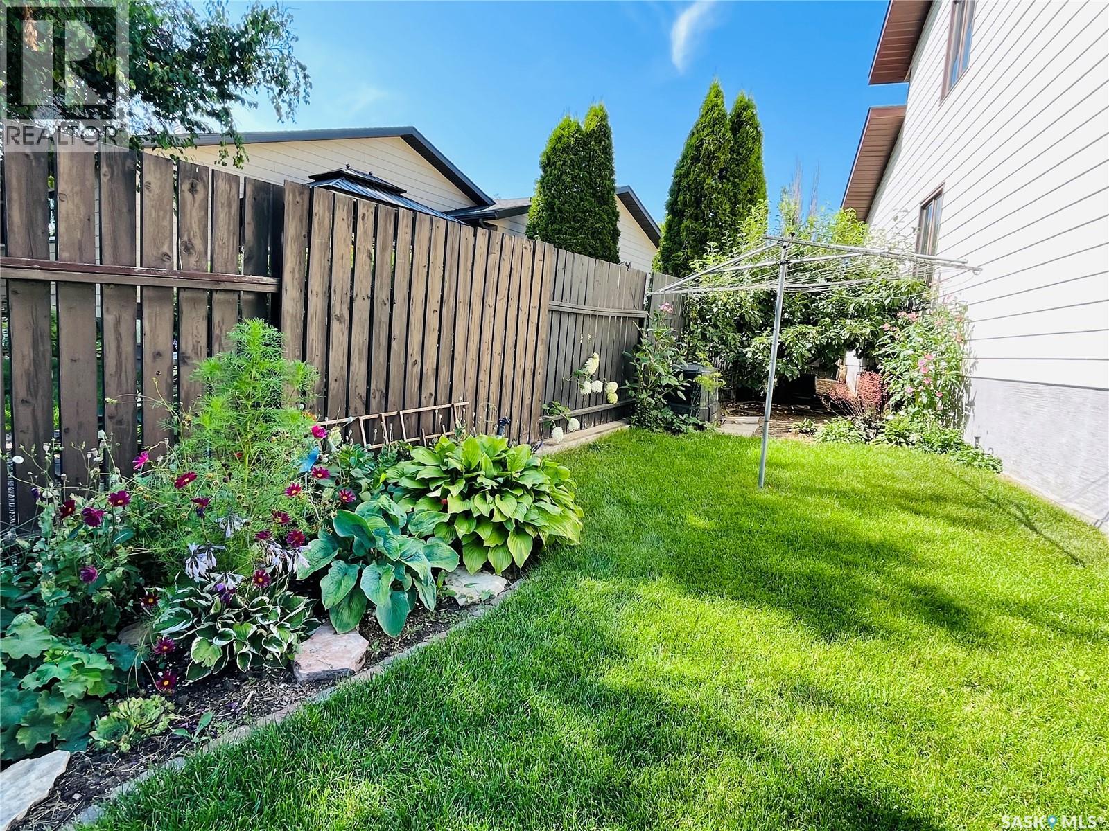330 Cowie Crescent, Swift Current, Saskatchewan  S9H 4V3 - Photo 30 - SK014642