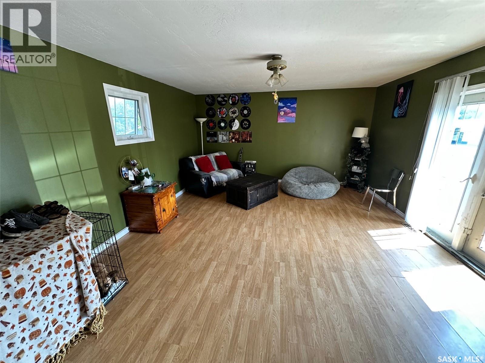 320 Prince Street, Hudson Bay, Saskatchewan  S0E 0E0 - Photo 4 - SK014638
