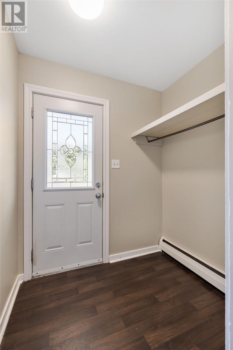 Property at 10 Grenfell Avenue image 2