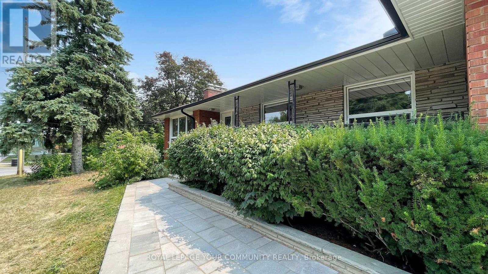 Property at 39 SILVERVIEW DRIVE image 3