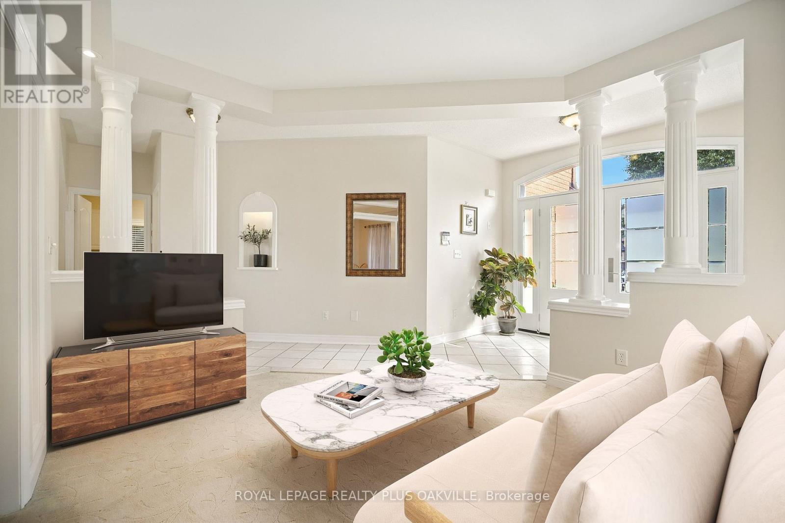 2272 Overfield Road, Oakville, Ontario  L6M 3S8 - Photo 21 - W12321755