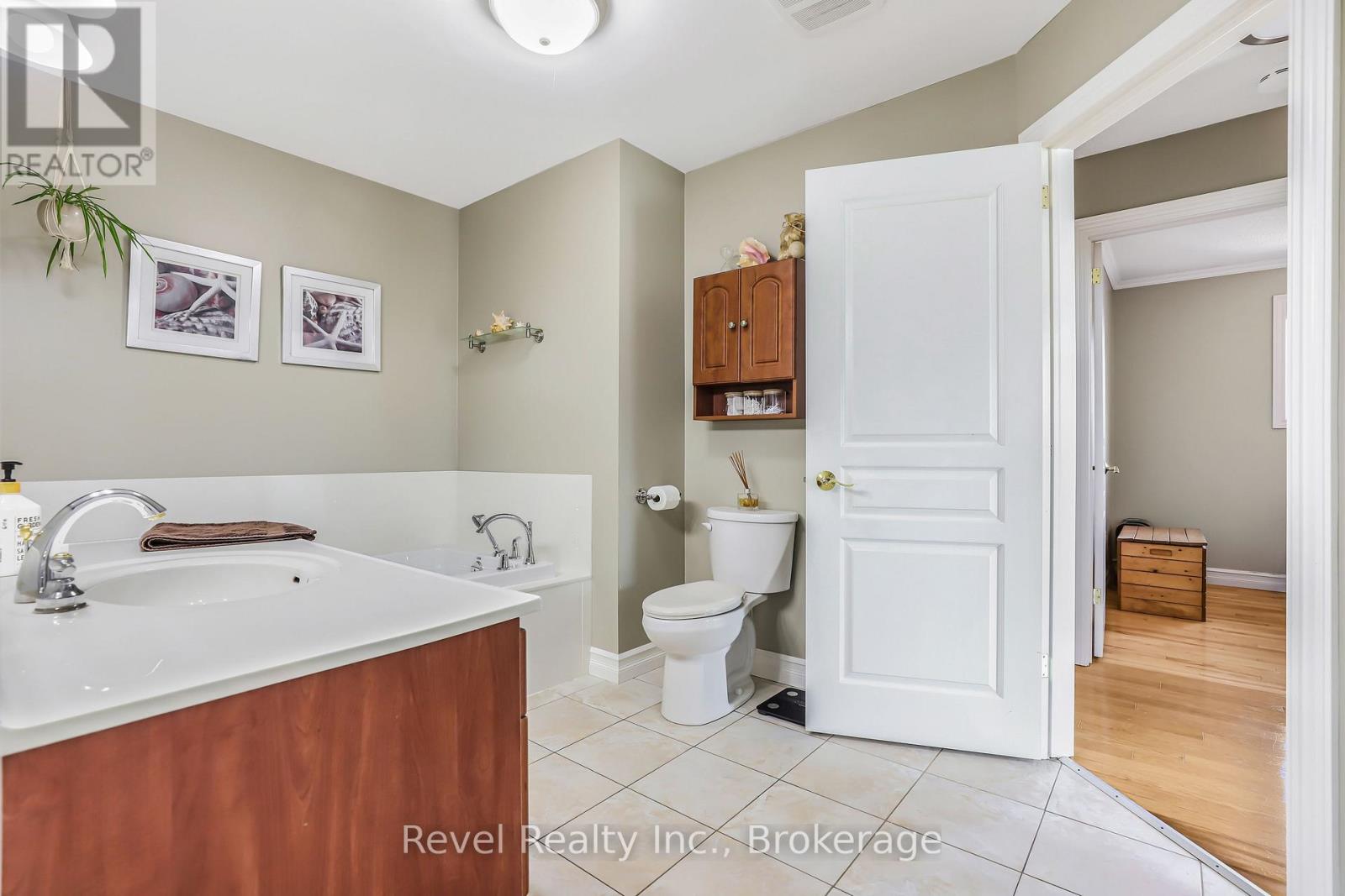 786 8th Street E, Owen Sound, Ontario  N4K 1L9 - Photo 19 - X12238871