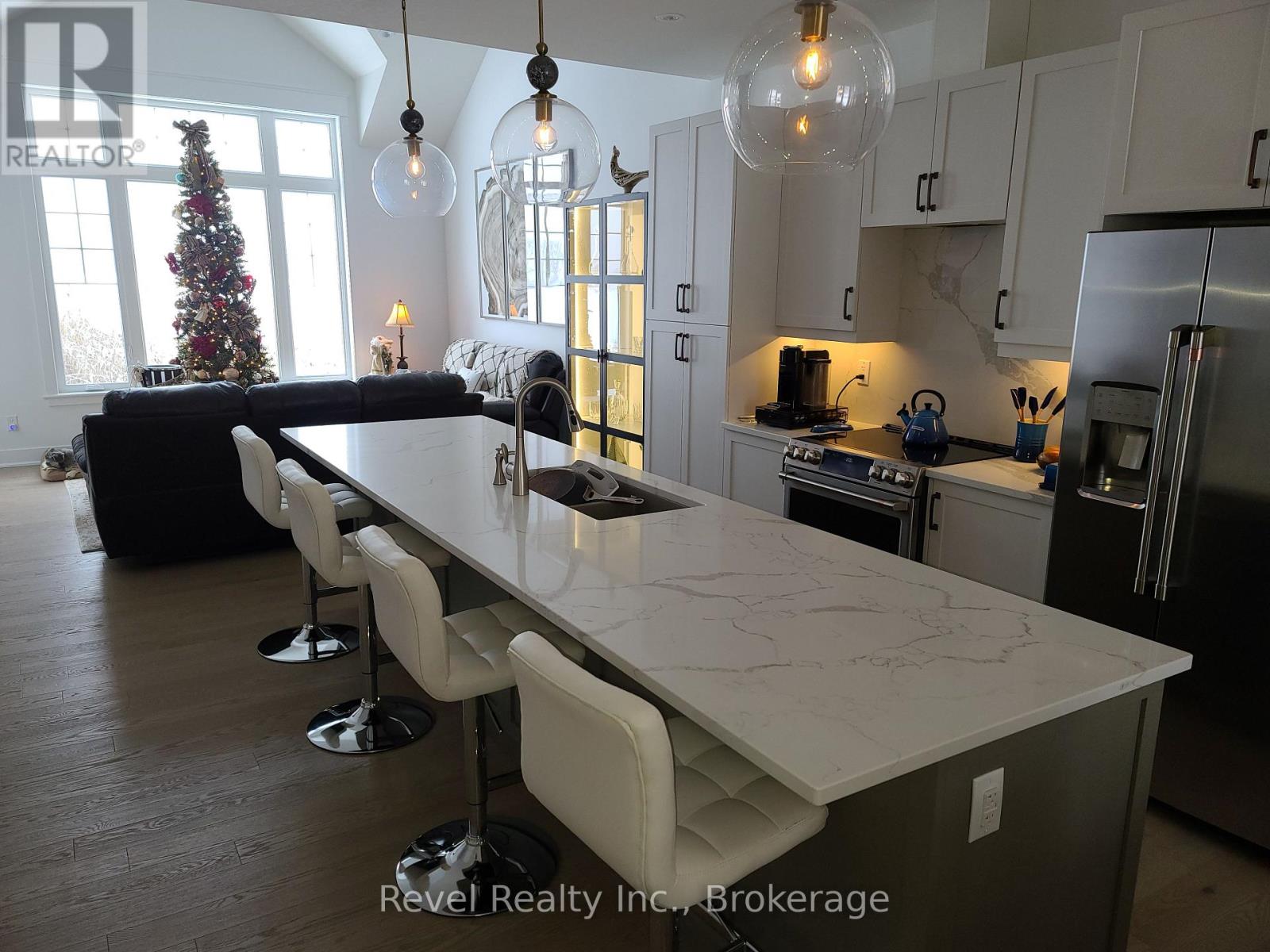 258 Ironwood Way, Georgian Bluffs, Ontario  N0H 1S0 - Photo 42 - X12247269