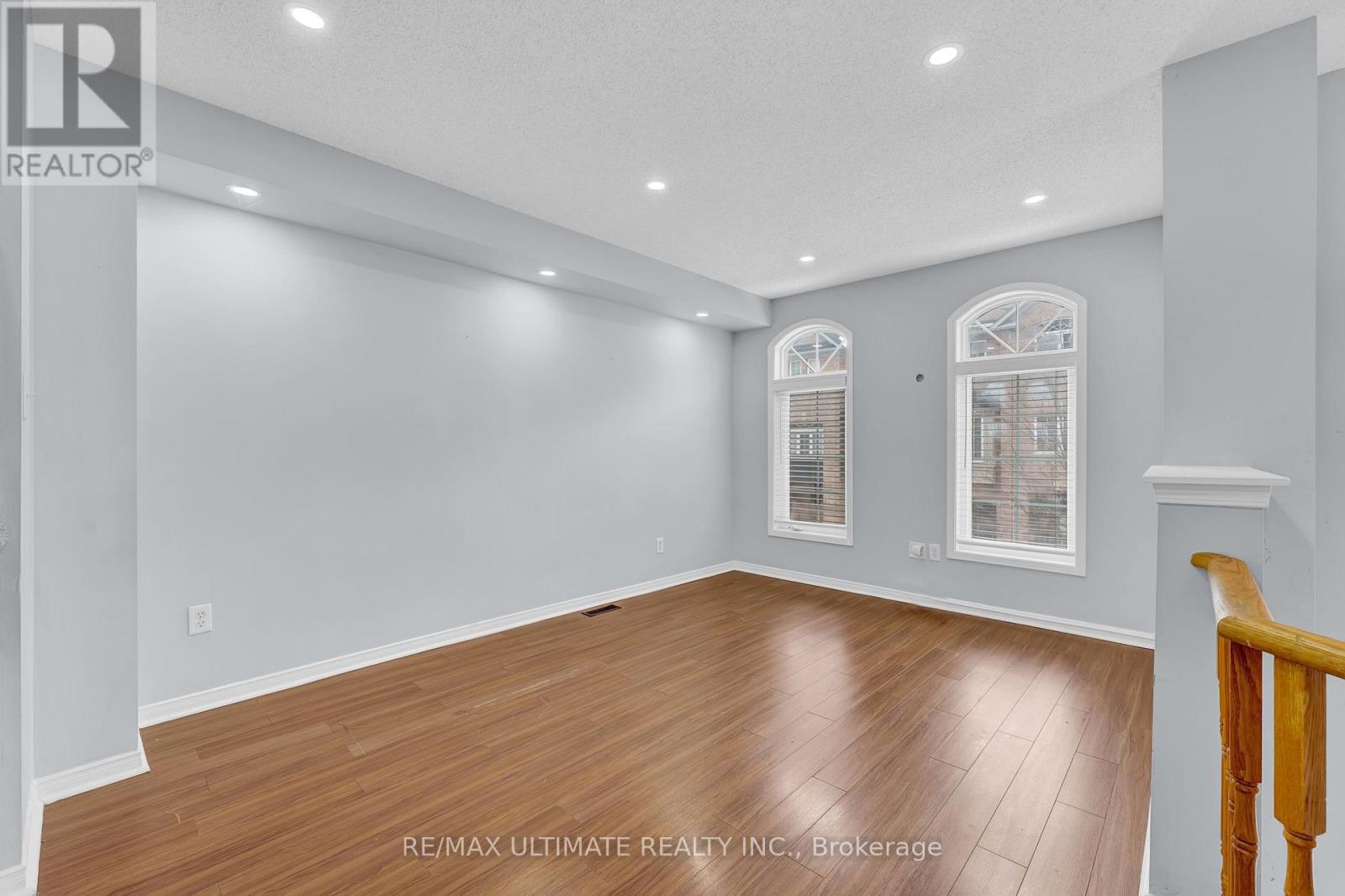 73 Bernard Avenue, Brampton, Ontario  L6Y 5S4 - Photo 7 - W12324748
