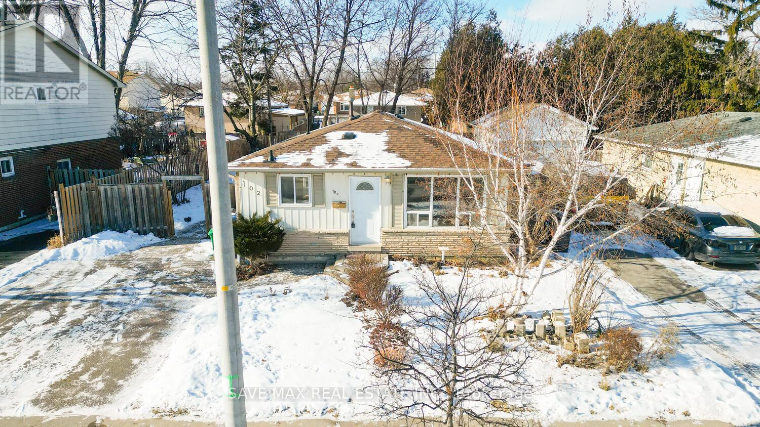 Property at 102 SUTHERLAND AVENUE image 1