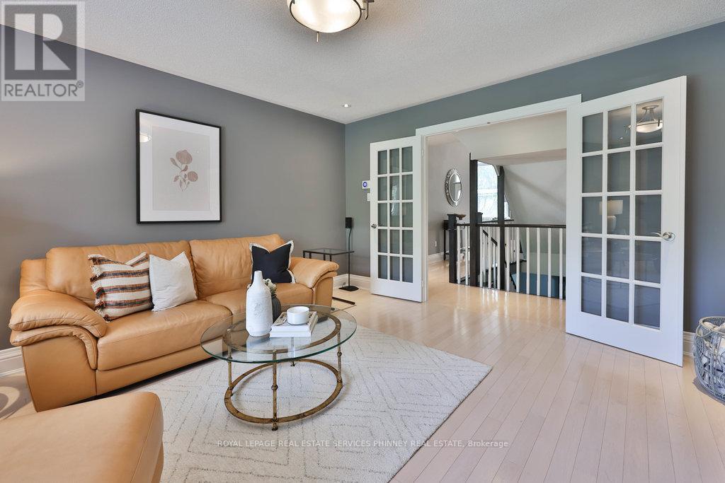 1165 Jeff Drive, Oakville, Ontario  L6J 7N7 - Photo 17 - W12324769