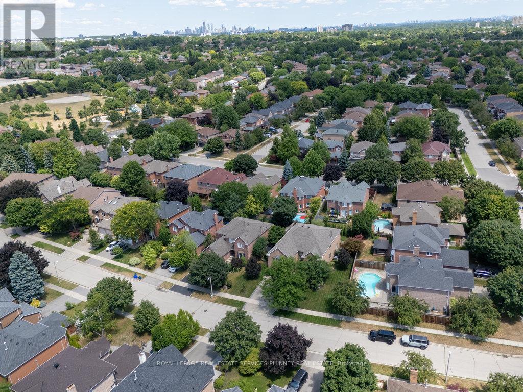 1165 Jeff Drive, Oakville, Ontario  L6J 7N7 - Photo 42 - W12324769