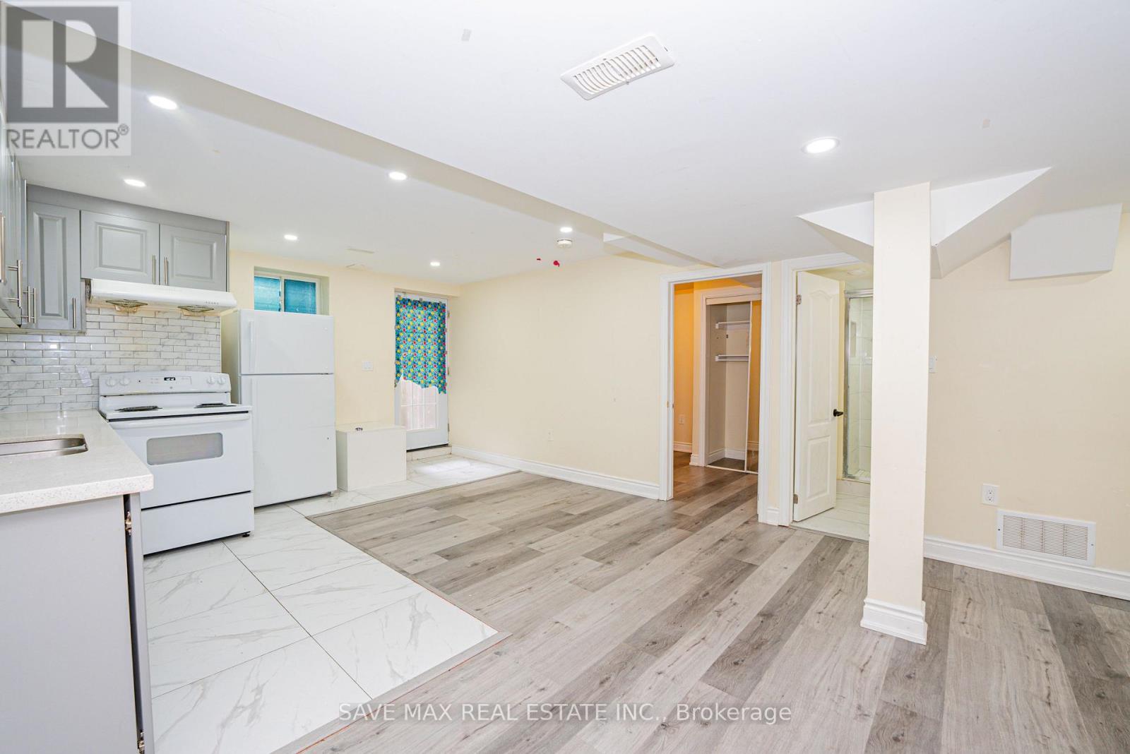 19 Boat Street, Brampton, Ontario  L7A 5C9 - Photo 10 - W12324806