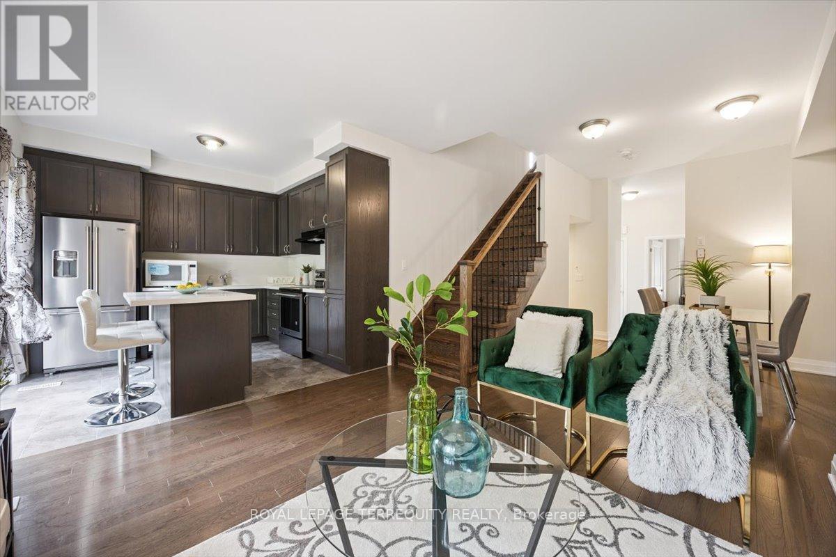 9 Oliana Way, Brampton, Ontario  L6Y 6G8 - Photo 13 - W12324836