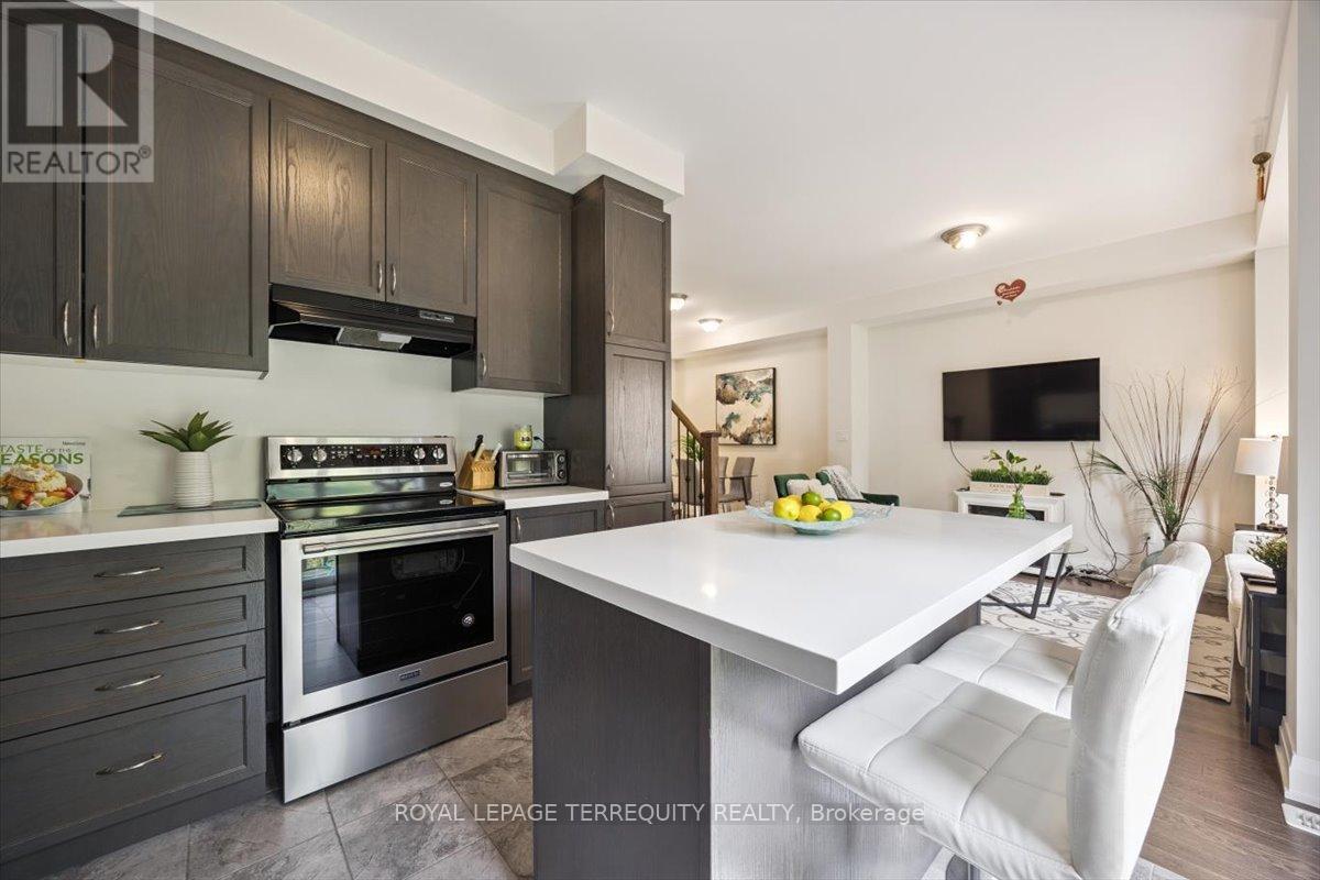 9 Oliana Way, Brampton, Ontario  L6Y 6G8 - Photo 17 - W12324836