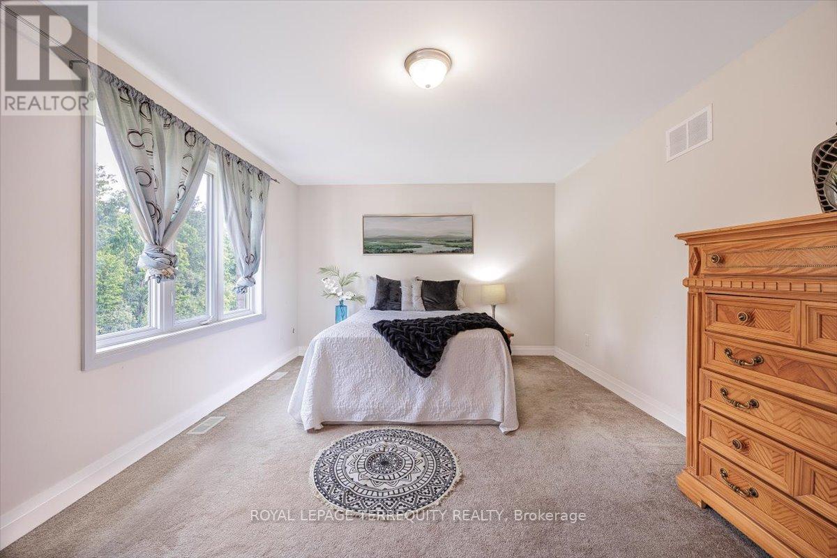 9 Oliana Way, Brampton, Ontario  L6Y 6G8 - Photo 20 - W12324836