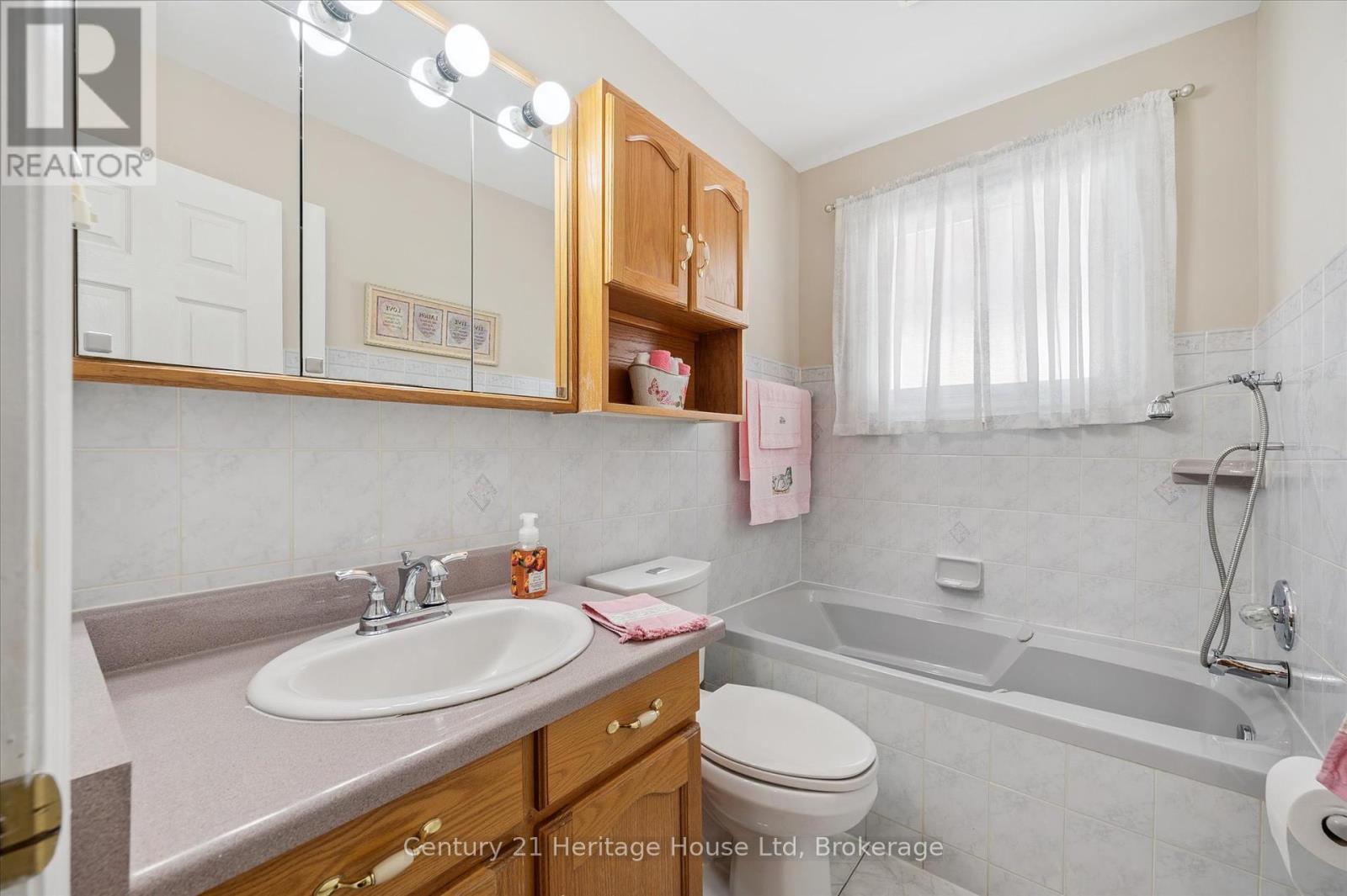 17 Dalebrook Place, Guelph, Ontario  N1E 1A7 - Photo 20 - X12324880
