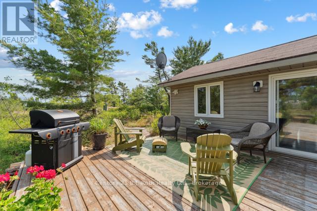 1 252c Island, Carling, Ontario  P0G 1G0 - Photo 23 - X12324920
