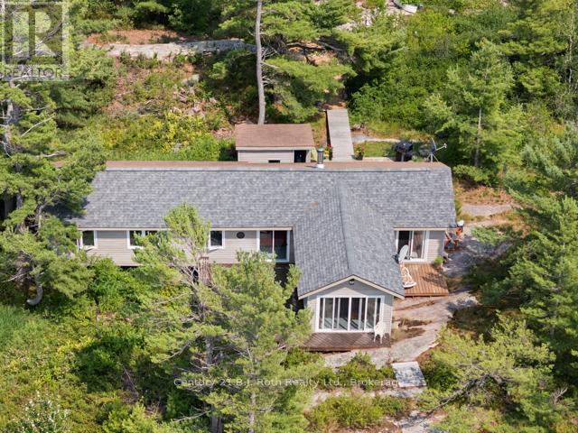 1 252c Island, Carling, Ontario  P0G 1G0 - Photo 4 - X12324920