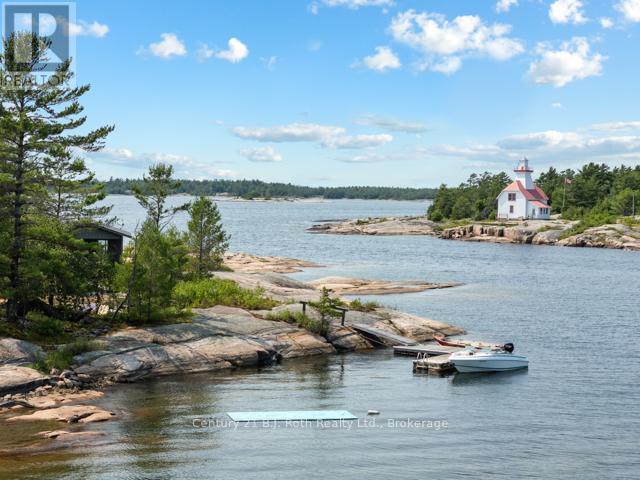 1 252c Island, Carling, Ontario  P0G 1G0 - Photo 46 - X12324920